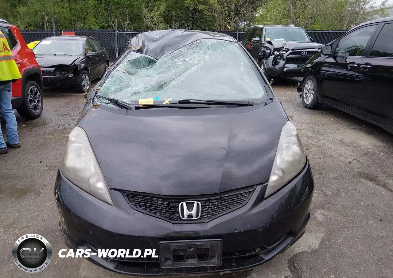 2010 Honda Fit VIN:JHMGE8H21AC009101 - 6