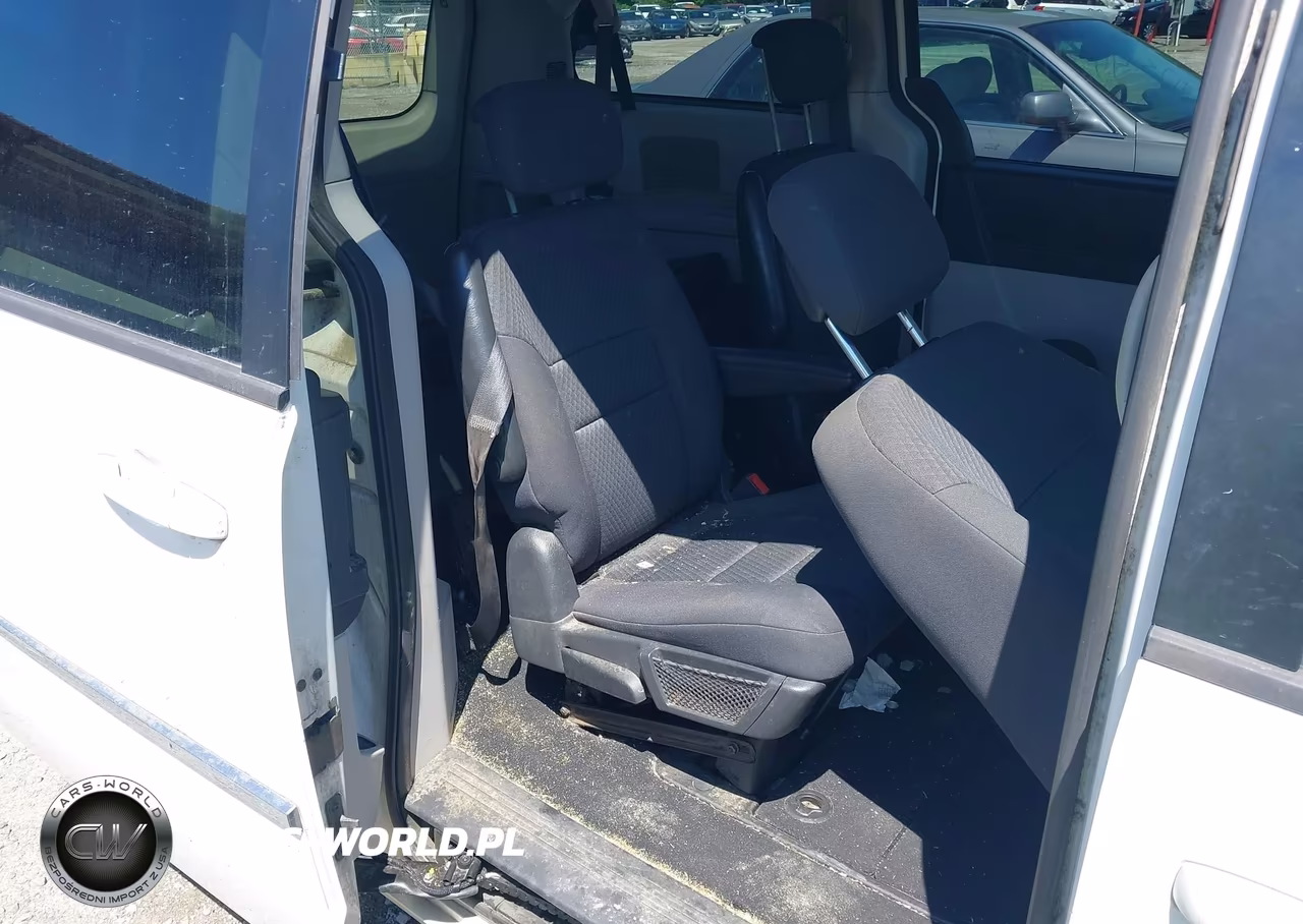2010 Dodge Grand Caravan Sxt VIN:2D4RN5D18AR314563 - 8