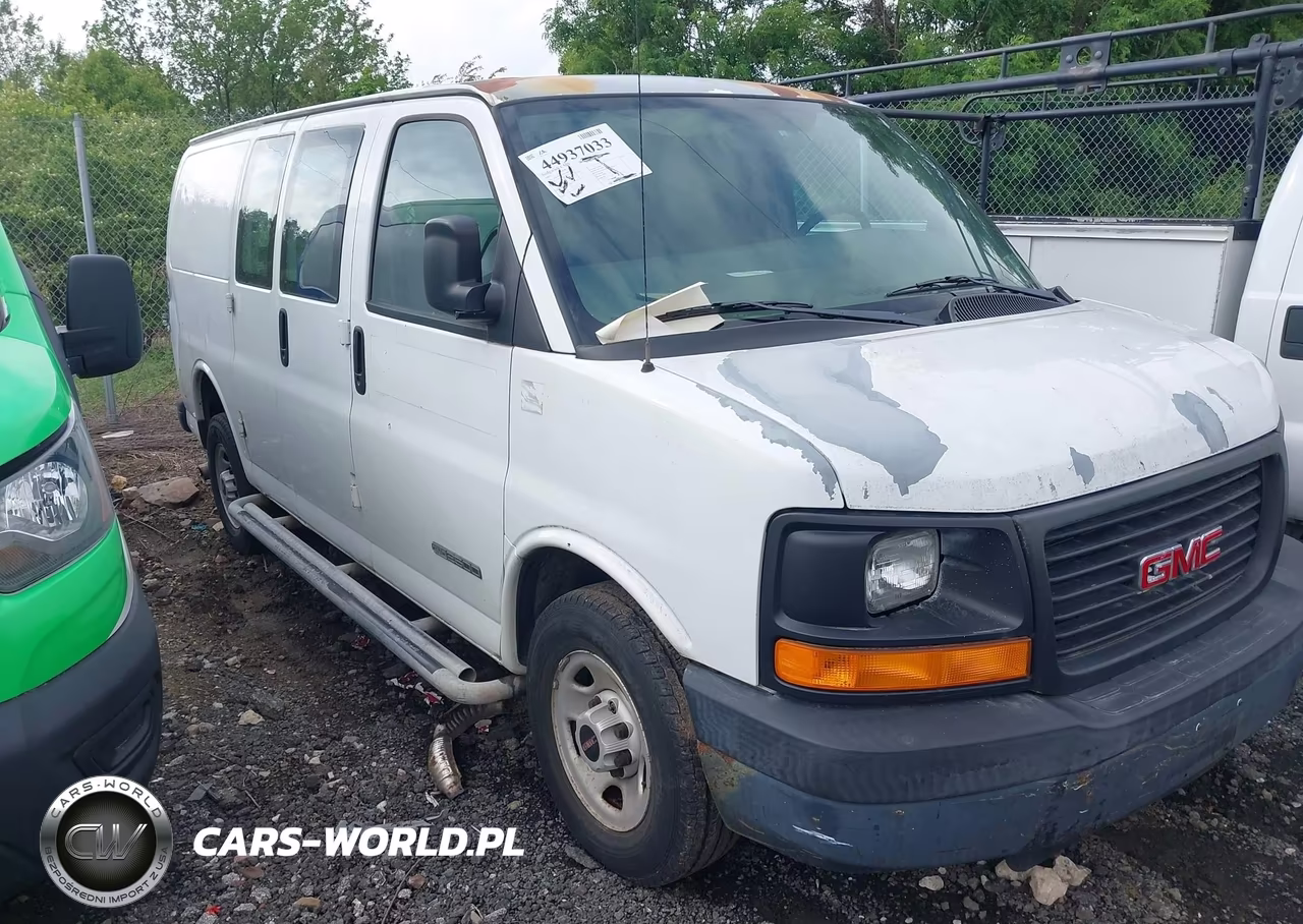 2005 GMC Savana Standard