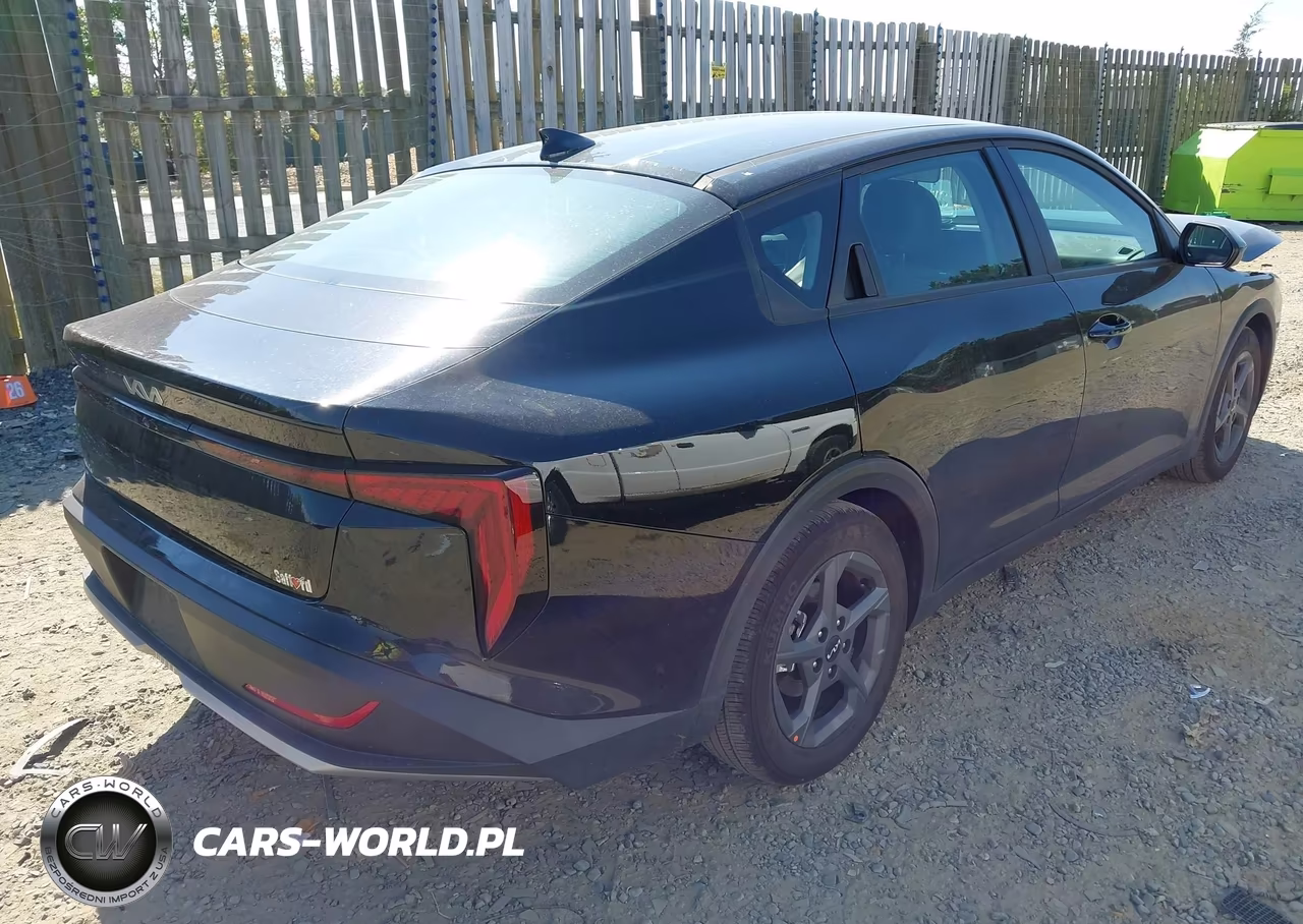 2025 Kia K4 Lxs VIN:3KPFT4DE6SE222342 - 4