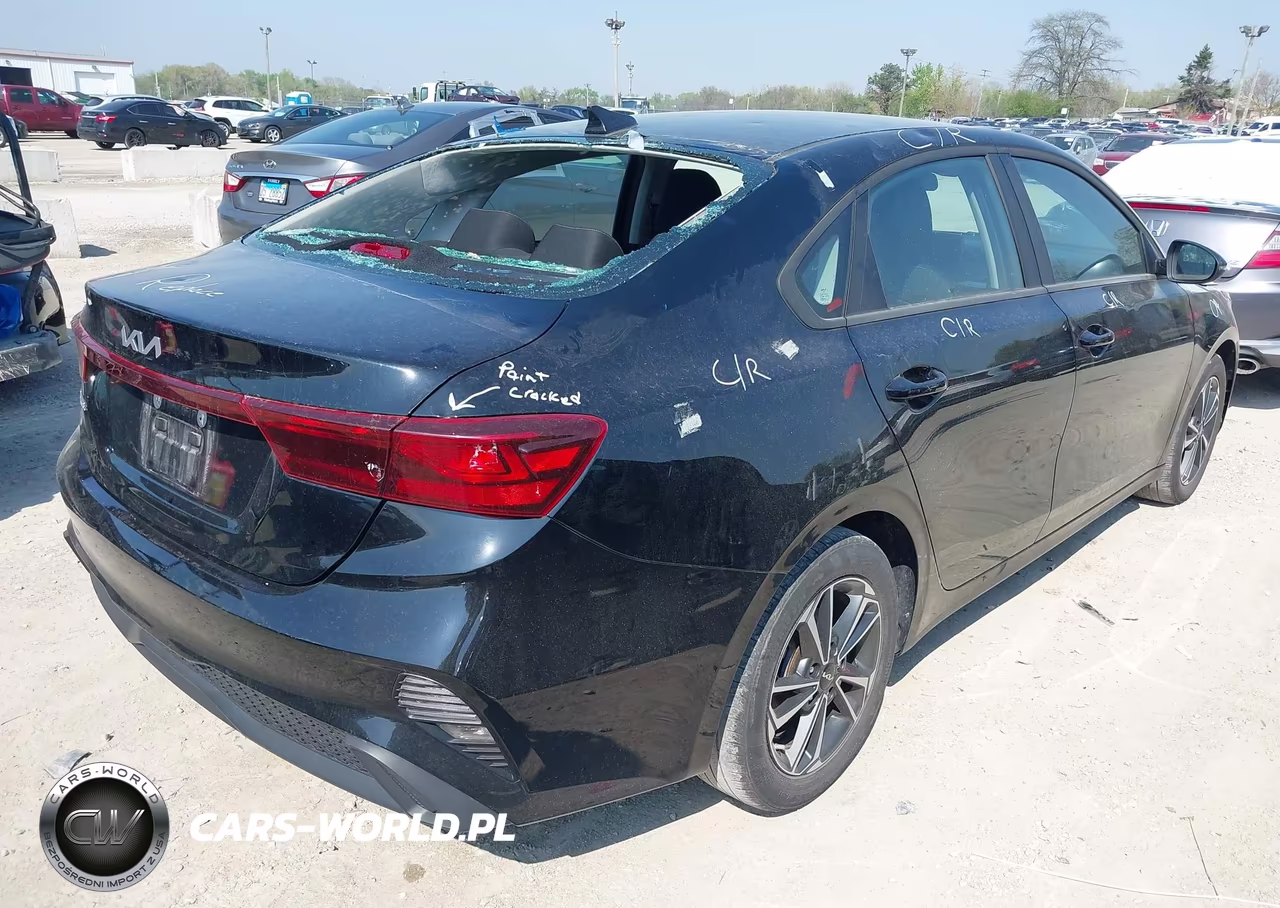 2024 Kia Forte Lxs VIN:3KPF24AD1RE811758 - 4