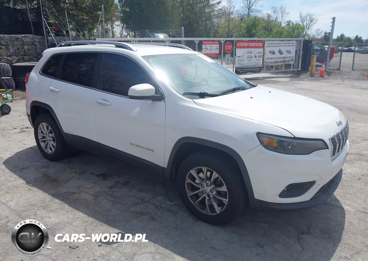 2019 Jeep Cherokee Latitude 4X4 – zdjęcie 1 z 17