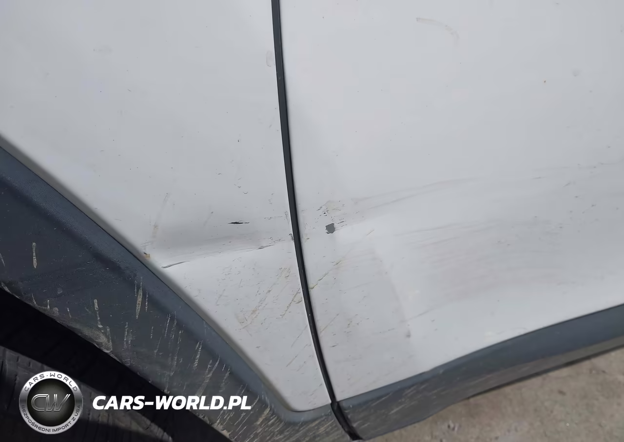 2019 Jeep Cherokee Latitude 4X4 VIN:1C4PJMCB7KD260648 - 17