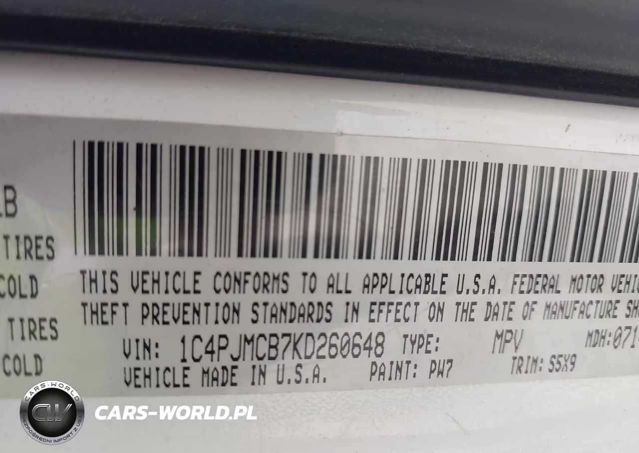 2019 Jeep Cherokee Latitude 4X4 VIN:1C4PJMCB7KD260648 - 9