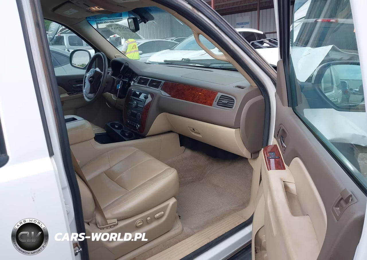 2014 Chevrolet Suburban 1500 Lt VIN:1GNSCJE07ER128910 - 5