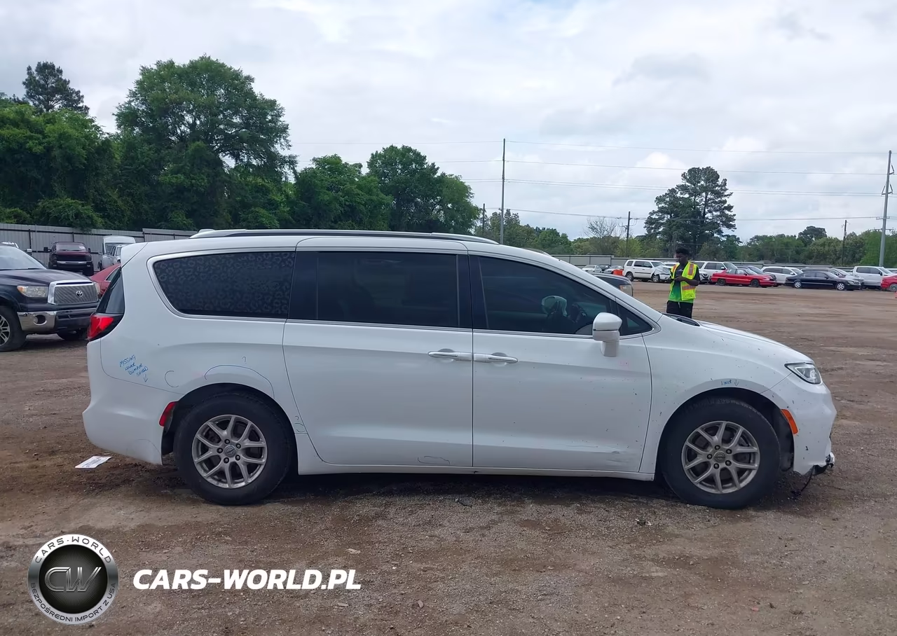 2021 Chrysler Pacifica Touring L VIN:2C4RC1BG4MR600675 - 13