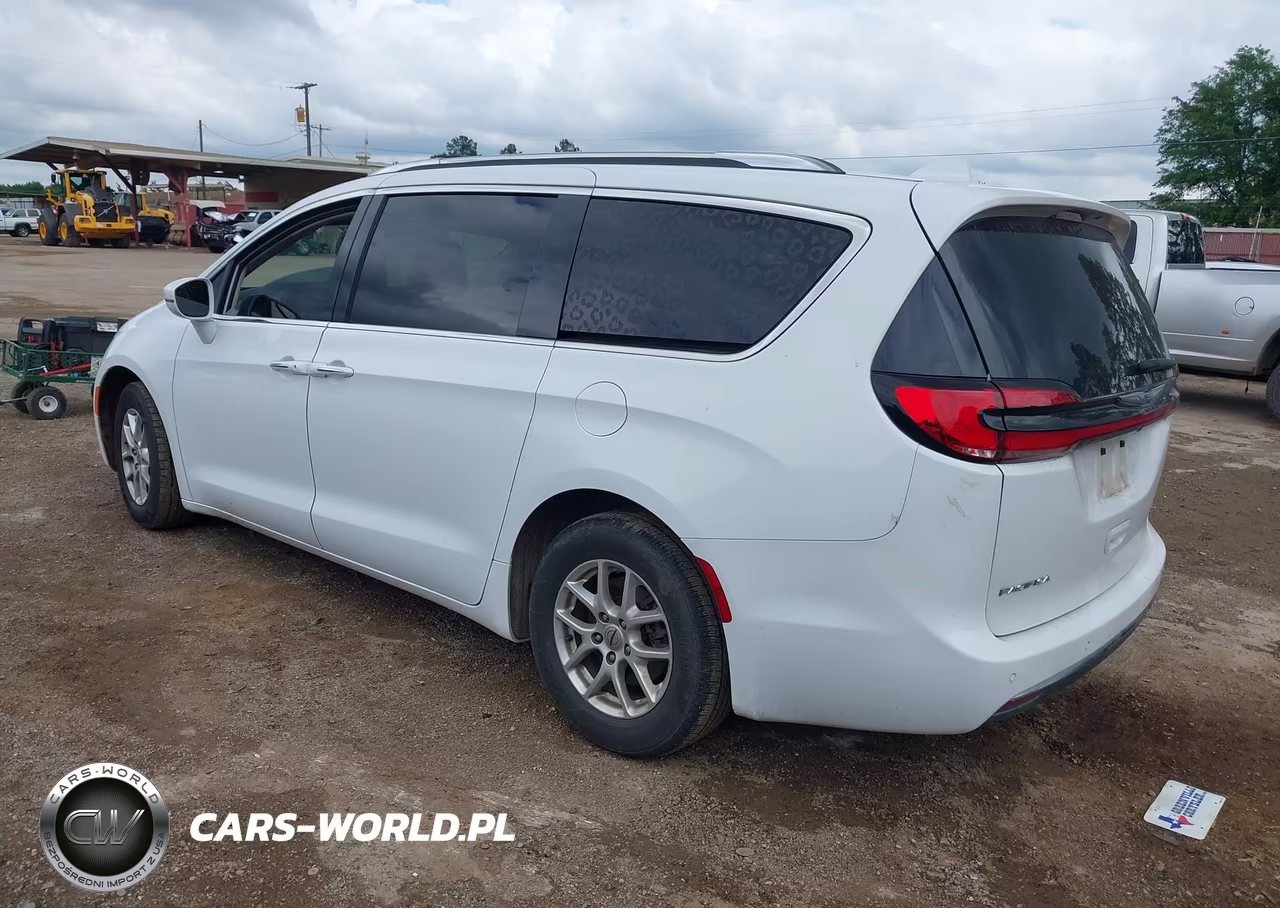 2021 Chrysler Pacifica Touring L VIN:2C4RC1BG4MR600675 - 3