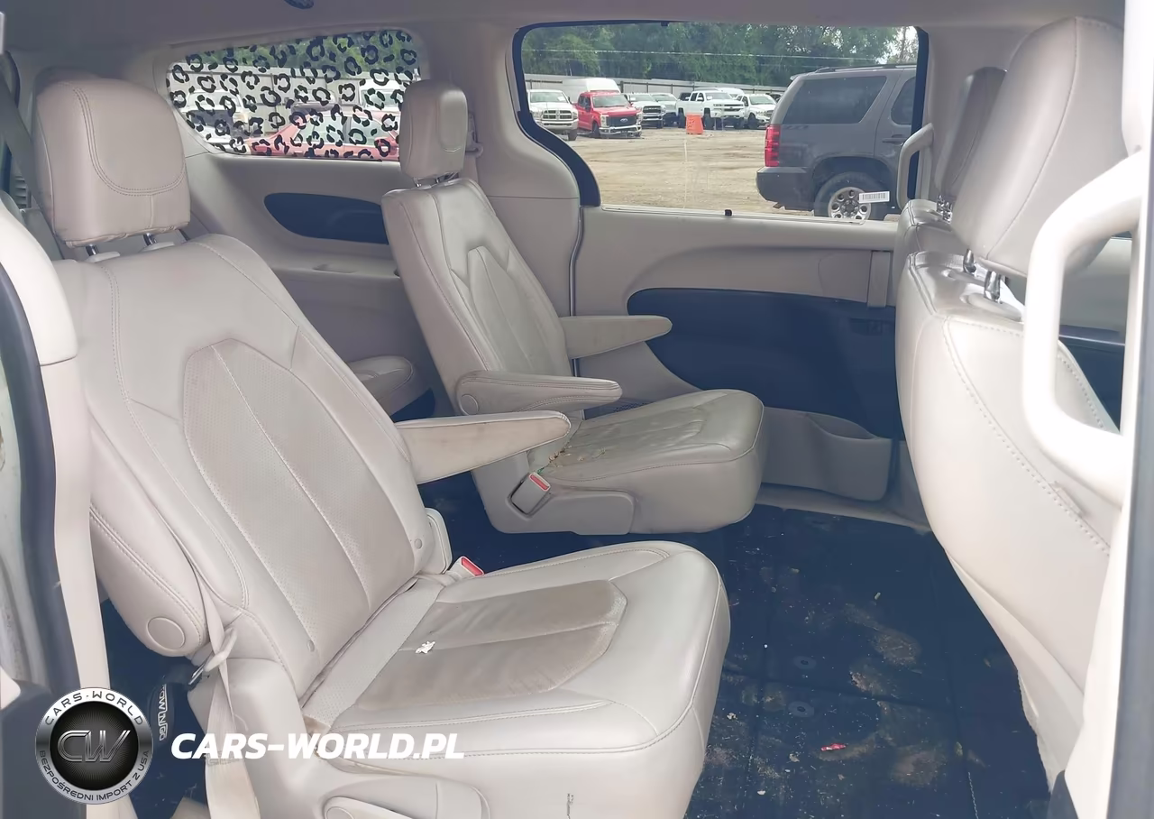2021 Chrysler Pacifica Touring L VIN:2C4RC1BG4MR600675 - 8