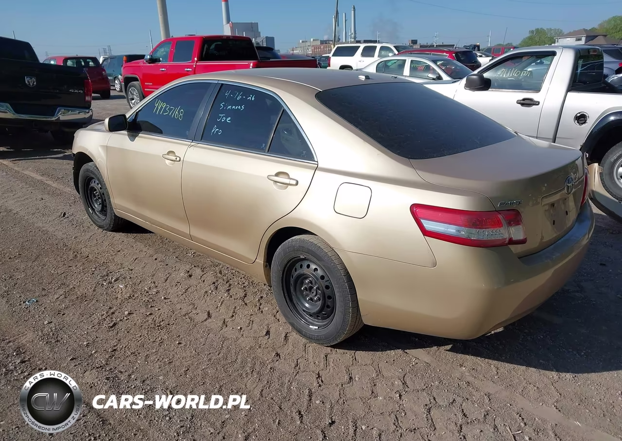 2010 Toyota Camry Le VIN:4T1BF3EK2AU074982 - 3