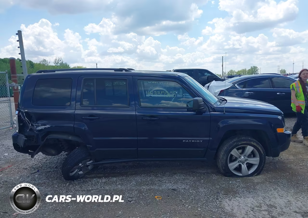 2014 Jeep Patriot Latitude VIN:1C4NJRFBXED688735 - 13