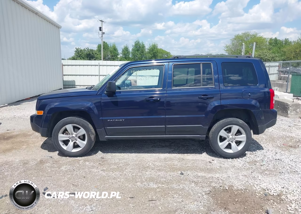 2014 Jeep Patriot Latitude VIN:1C4NJRFBXED688735 - 14