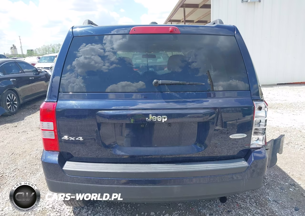 2014 Jeep Patriot Latitude VIN:1C4NJRFBXED688735 - 16