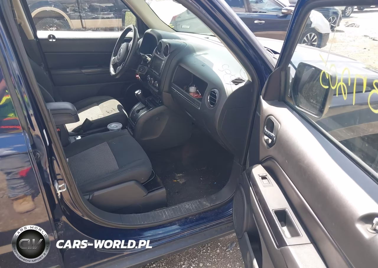 2014 Jeep Patriot Latitude VIN:1C4NJRFBXED688735 - 5