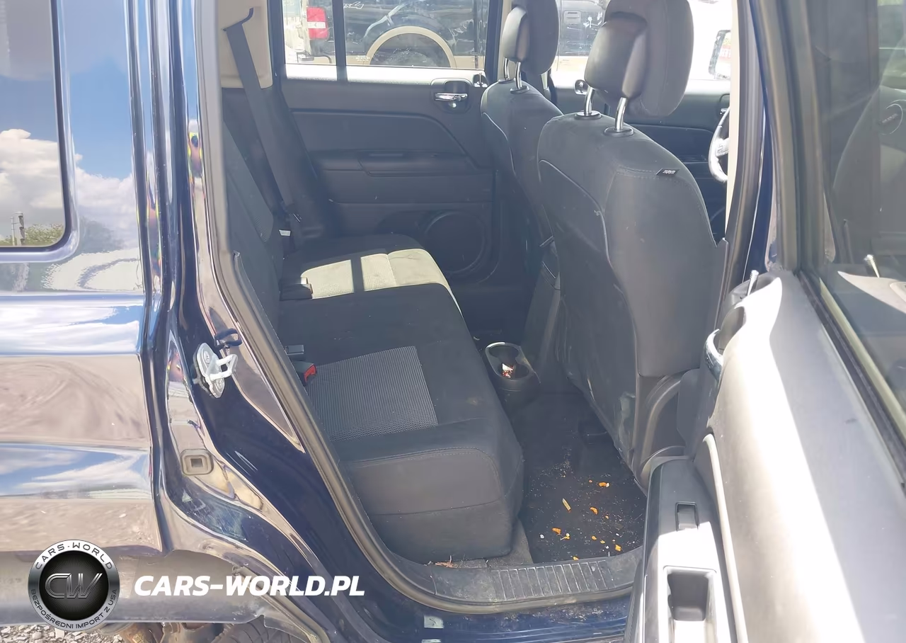 2014 Jeep Patriot Latitude VIN:1C4NJRFBXED688735 - 8