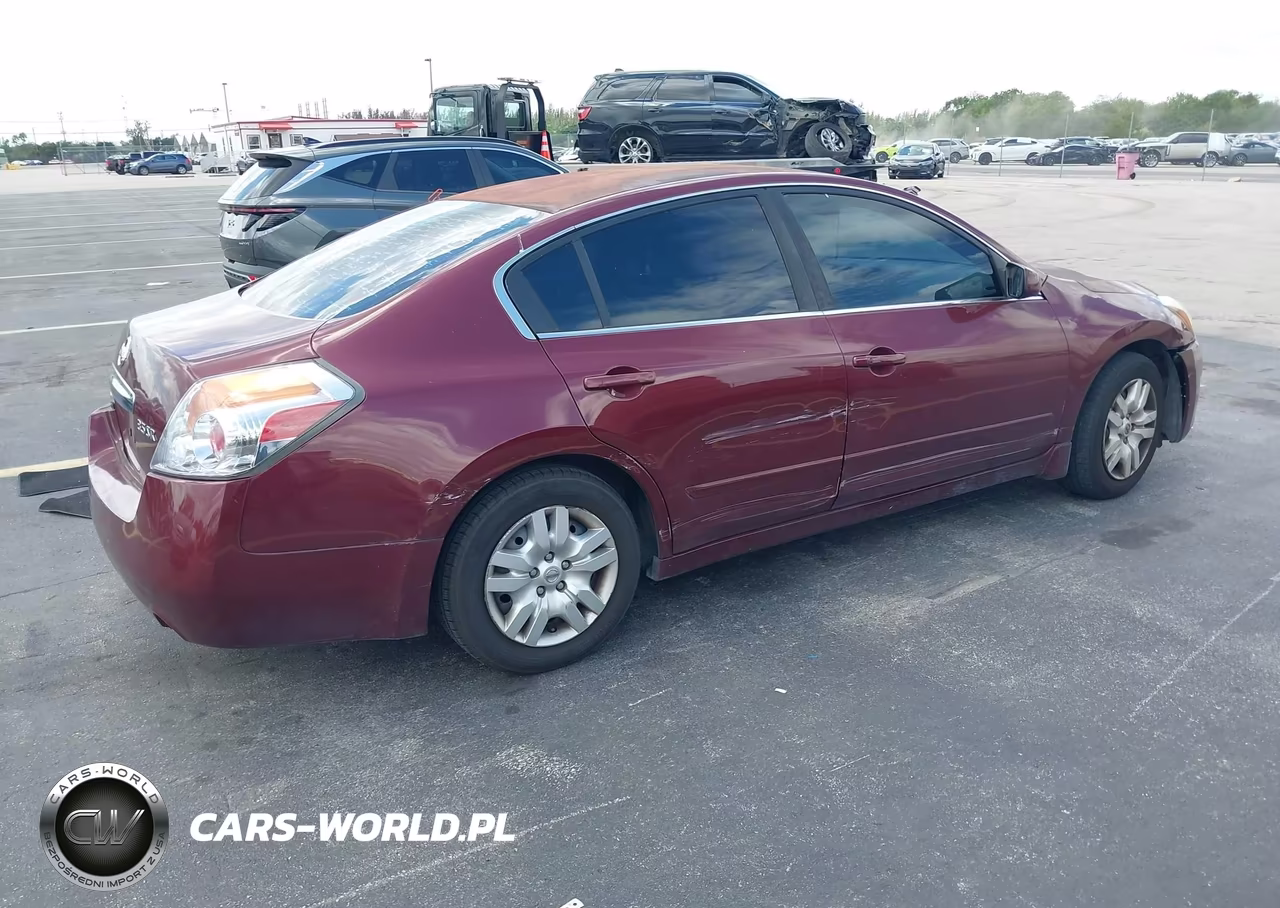 2012 Nissan Altima 2.5 S VIN:1N4AL2AP8CC171882 - 4