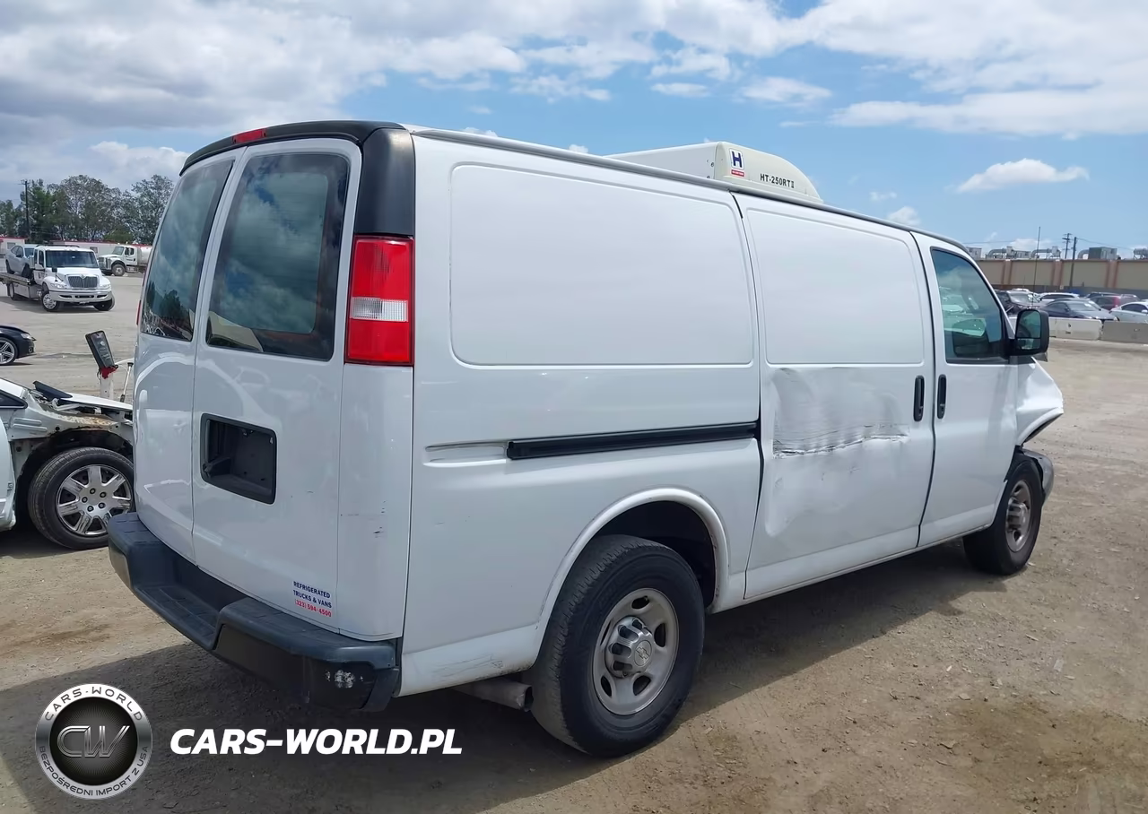 2021 Chevrolet Express Cargo Rwd 3500 Regular Wheelbase Wt VIN:1GCZGGFP0M1304705 - 4