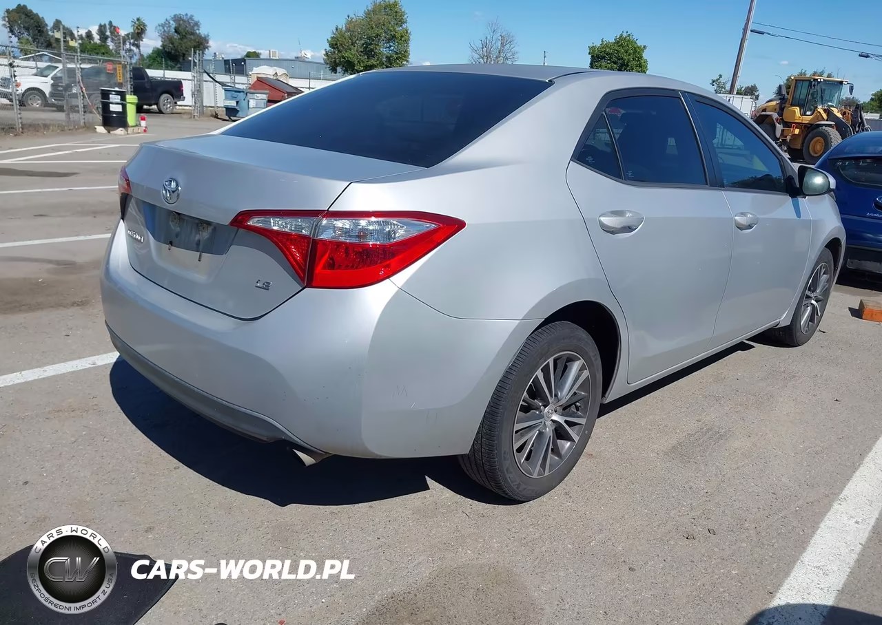 2016 Toyota Corolla Le Plus VIN:5YFBURHE9GP523616 - 4