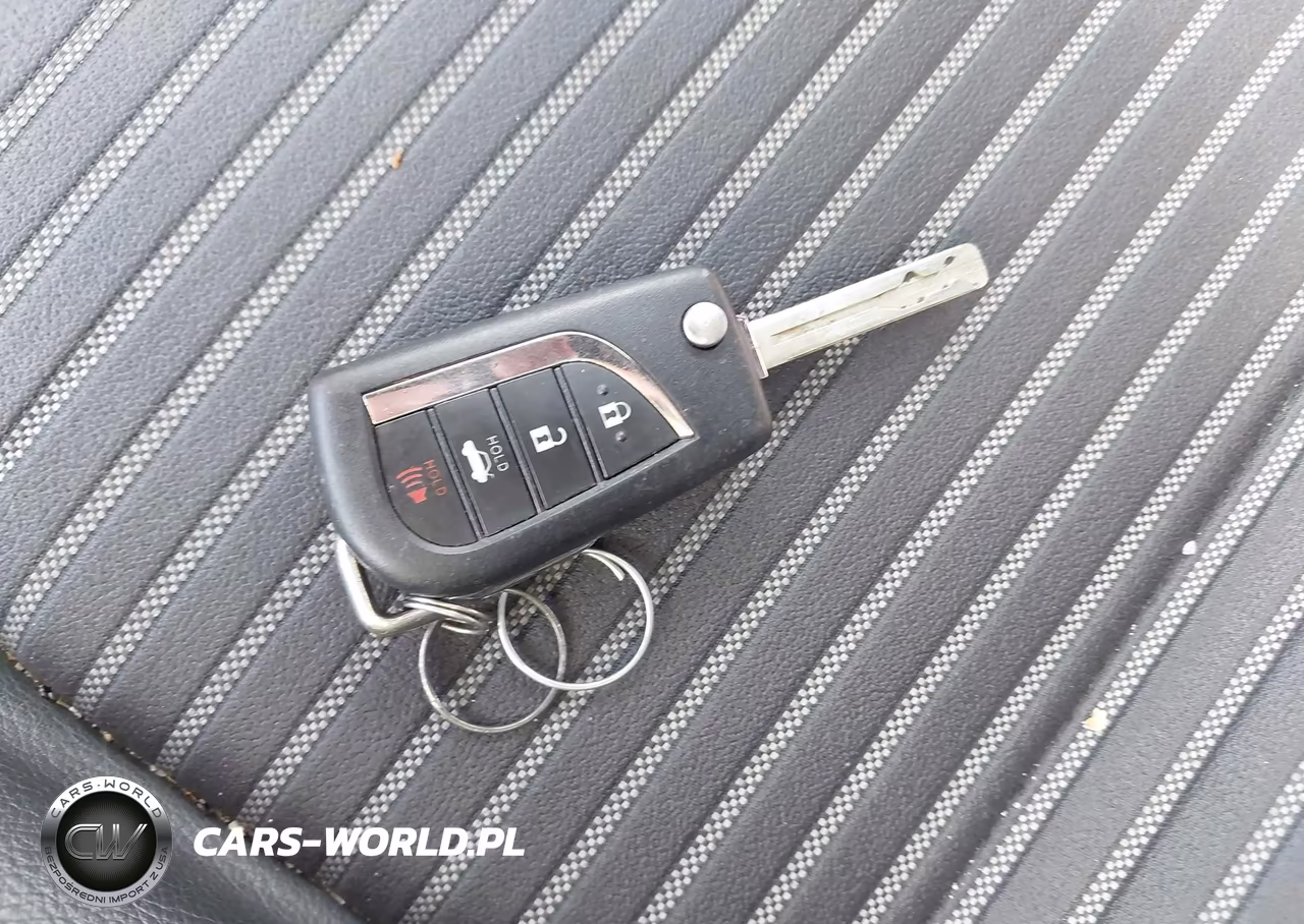 2018 Toyota Camry Se VIN:4T1B11HK2JU569780 - 11