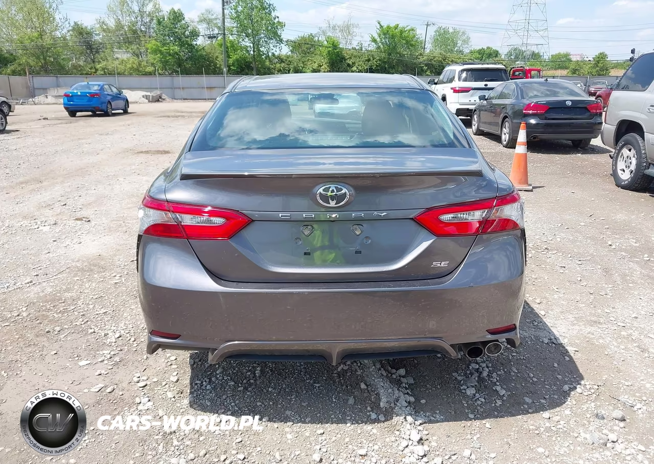 2018 Toyota Camry Se VIN:4T1B11HK2JU569780 - 16