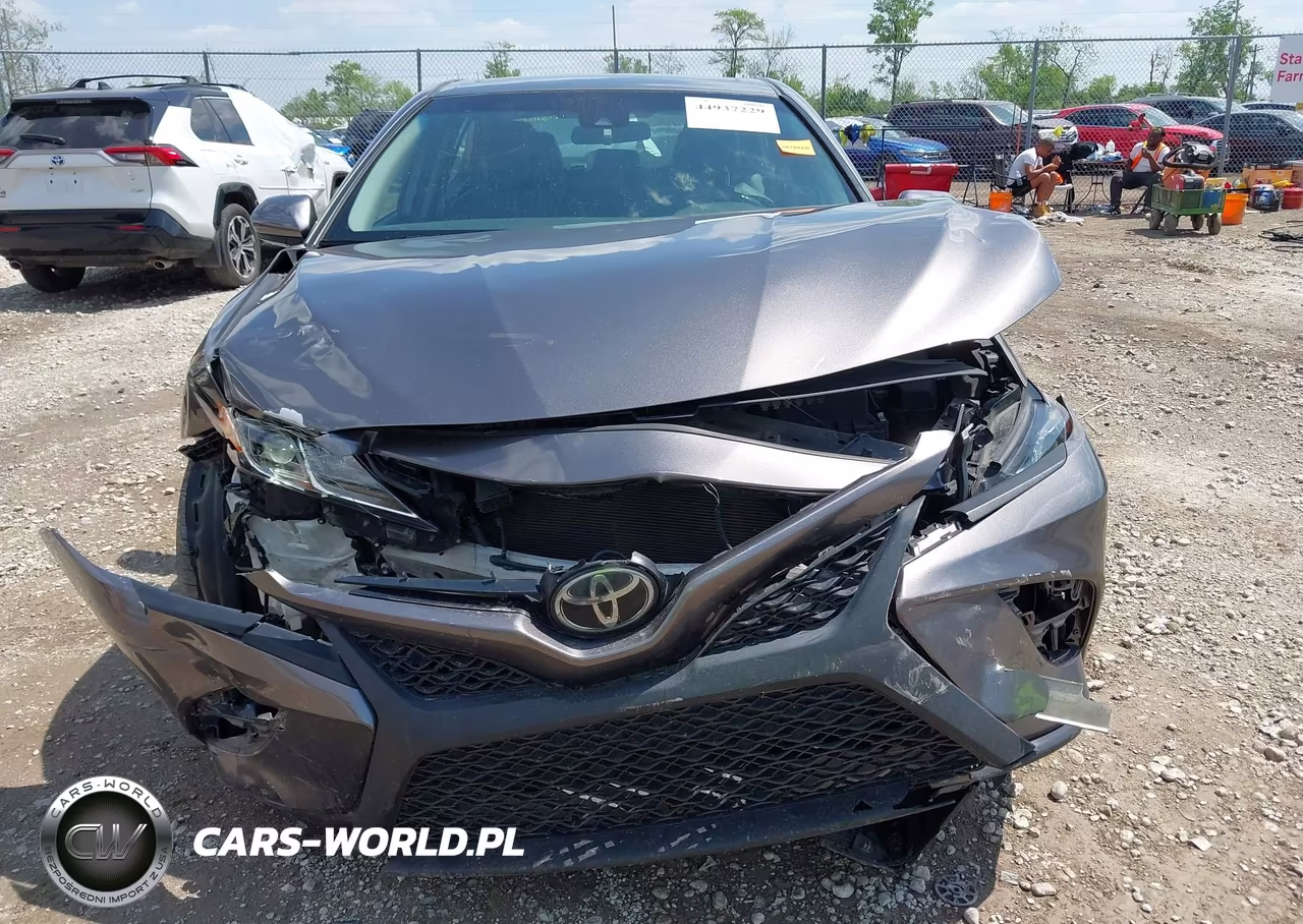 2018 Toyota Camry Se VIN:4T1B11HK2JU569780 - 6