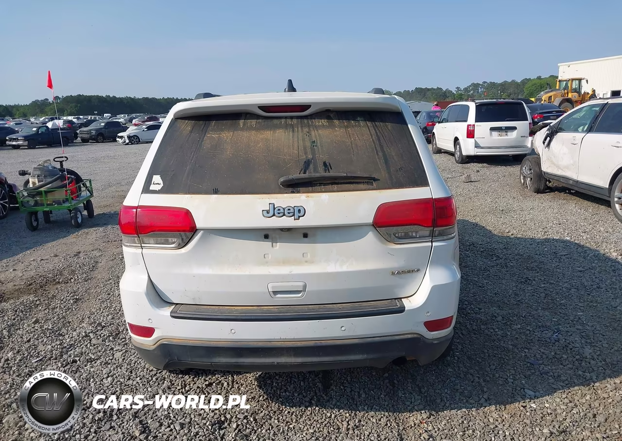 2015 Jeep Grand Cherokee Laredo VIN:1C4RJEAG5FC219153 - 16