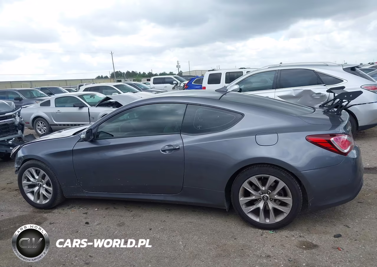 2016 Hyundai Genesis 3.8 Base VIN:KMHHT6KJ1GU133612 - 14