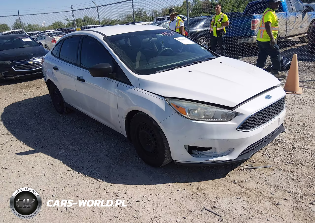 2015 Ford Focus S – zdjęcie 1 z 16