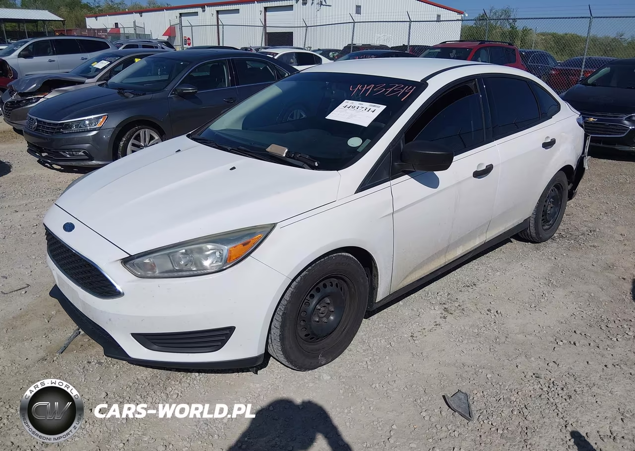 2015 Ford Focus S VIN:1FADP3E28FL217947 - 2