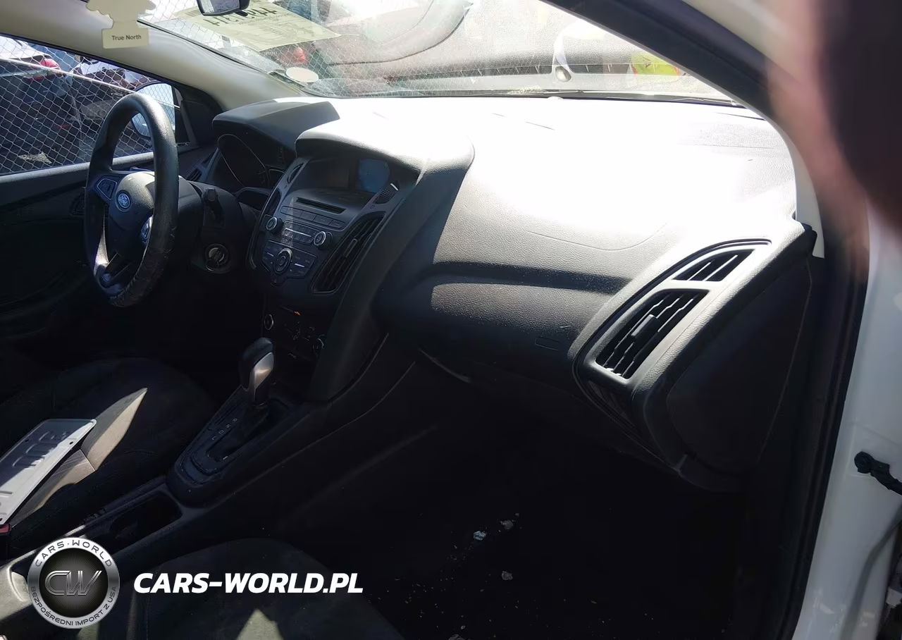 2015 Ford Focus S VIN:1FADP3E28FL217947 - 5