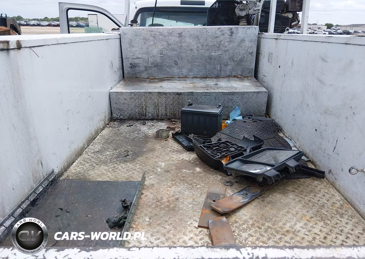 2008 Ford F-350 Chassis Xl-Xlt VIN:1FDWF365X8EB74049 - 6