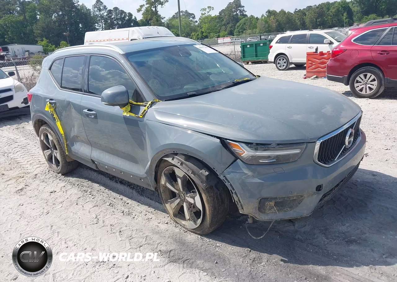 2020 Volvo Xc40 T5 Momentum