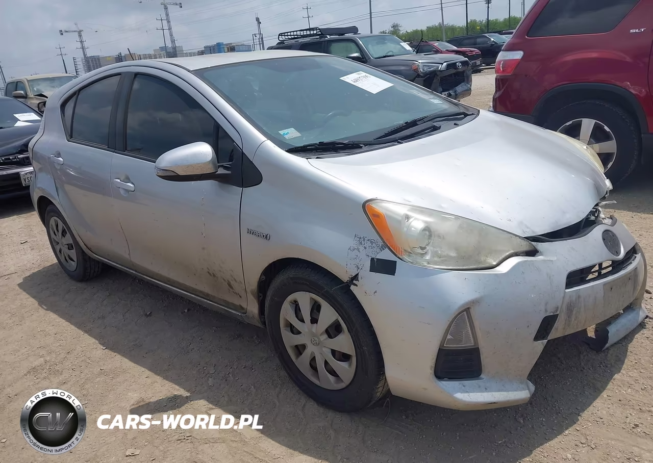 2014 Toyota Prius C Two – zdjęcie 1 z 16