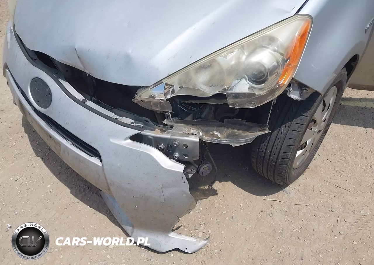 2014 Toyota Prius C Two VIN:JTDKDTB37E1064270 - 6