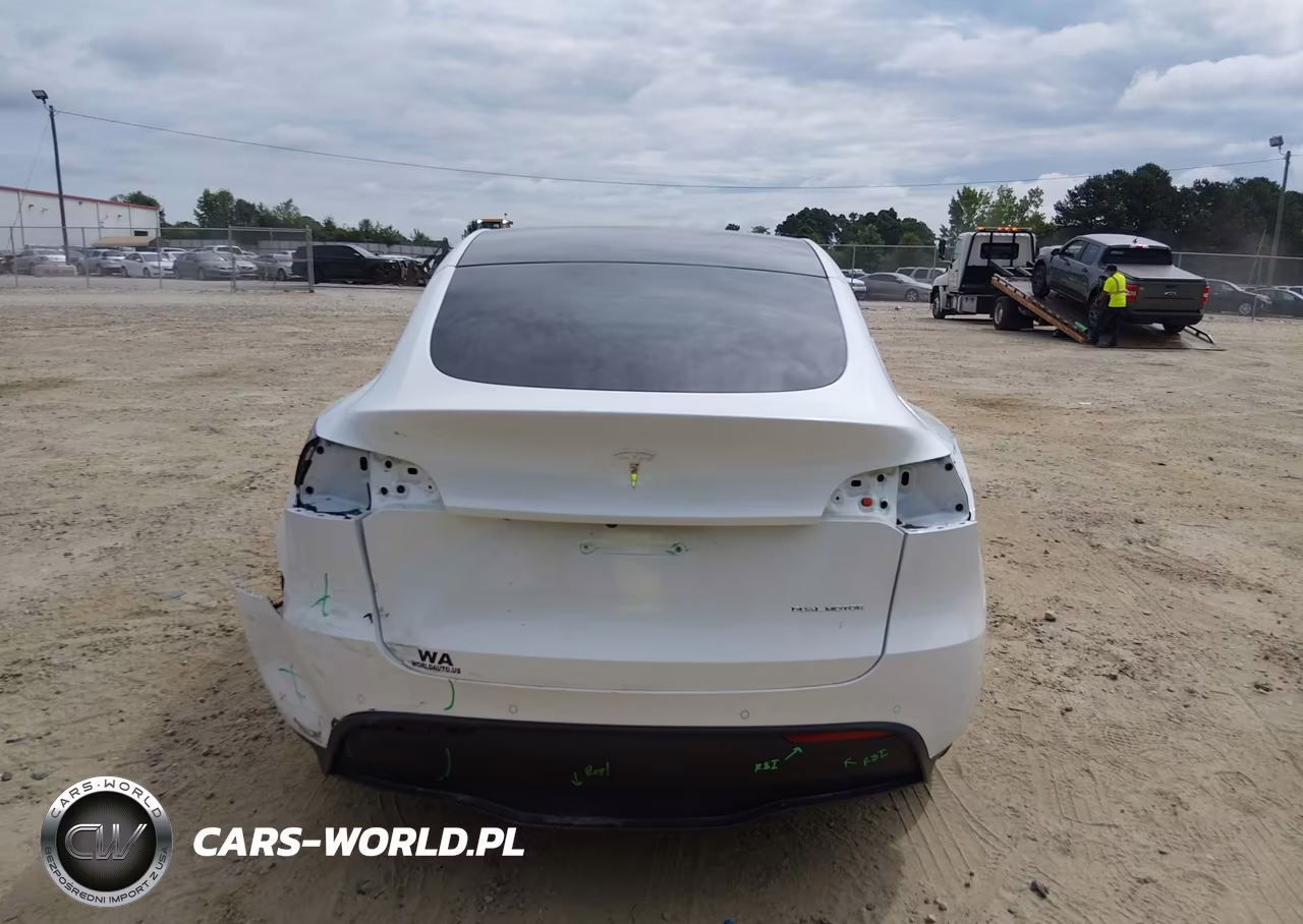 2021 Tesla Model Y Long Range Dual Motor All-Wheel Drive VIN:5YJYGDEE9MF204846 - 17