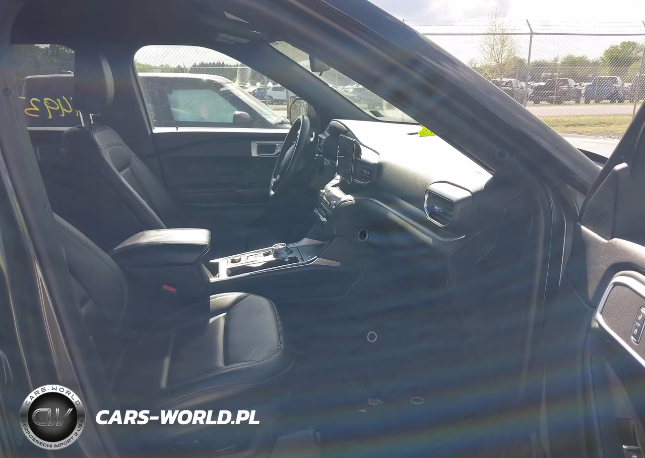 2020 Ford Explorer Xlt VIN:1FMSK8DH9LGB25541 - 5