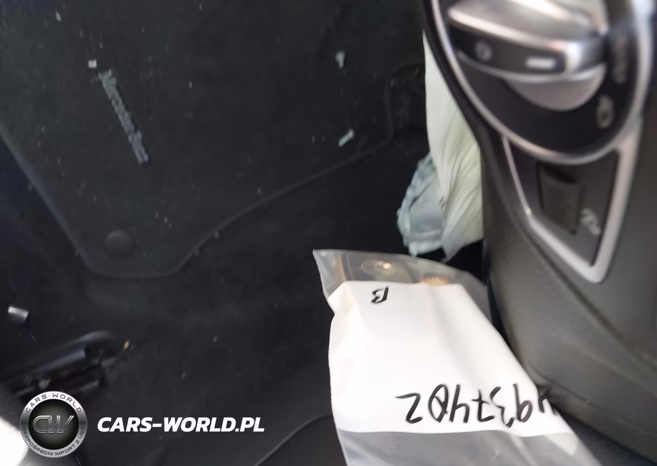 2020 Mercedes-Benz Glc 300 VIN:WDC0G8DB0LF698711 - 18