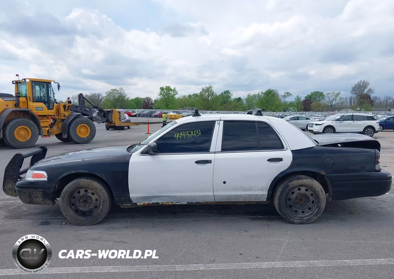 2011 Ford Crown Victoria Police Interceptor VIN:2FABP7BV2BX108605 - 14