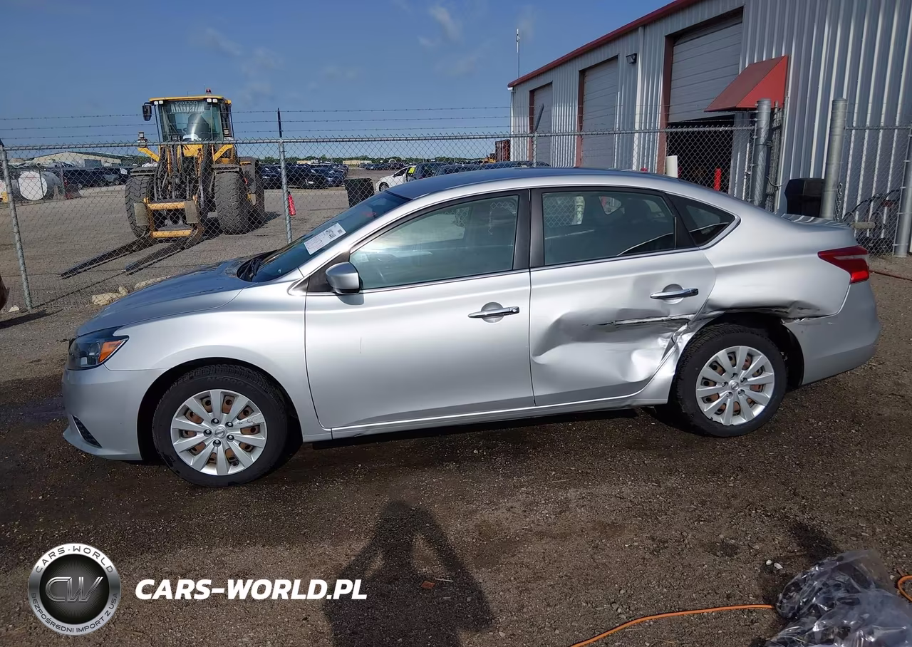 2018 Nissan Sentra S VIN:3N1AB7AP3JY329711 - 14