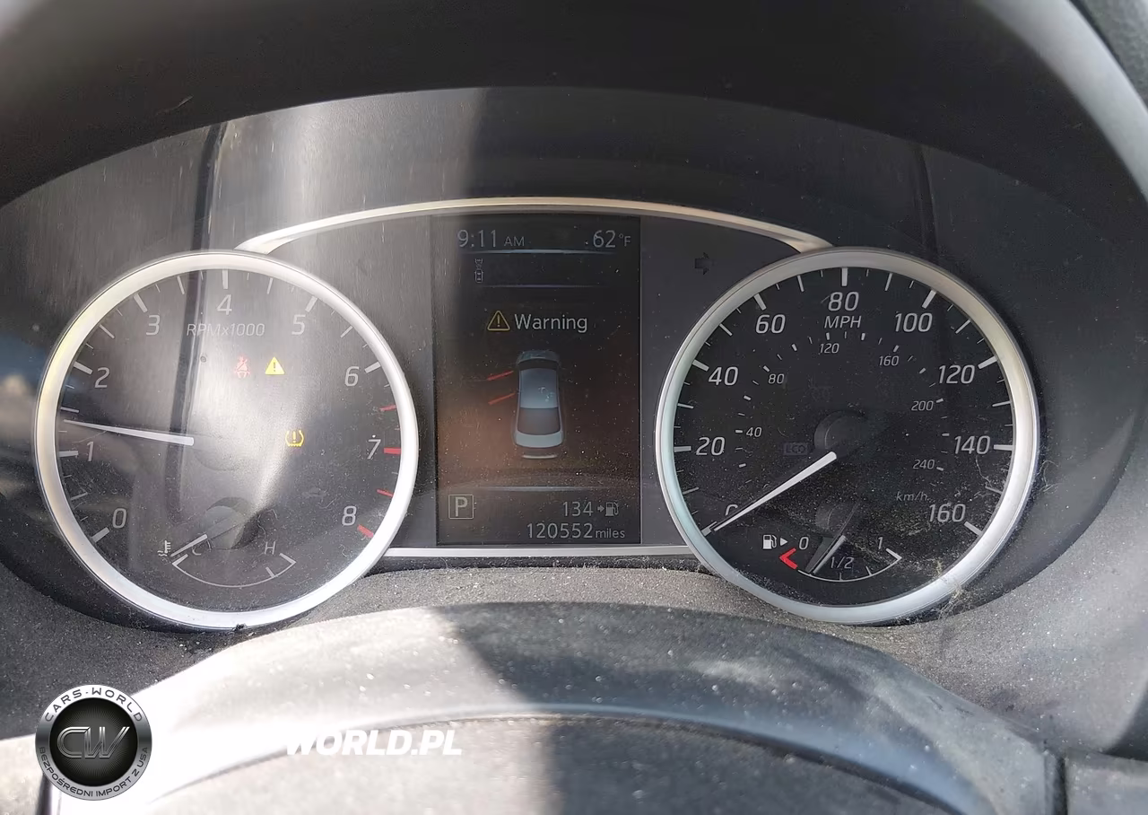 2018 Nissan Sentra S VIN:3N1AB7AP3JY329711 - 7