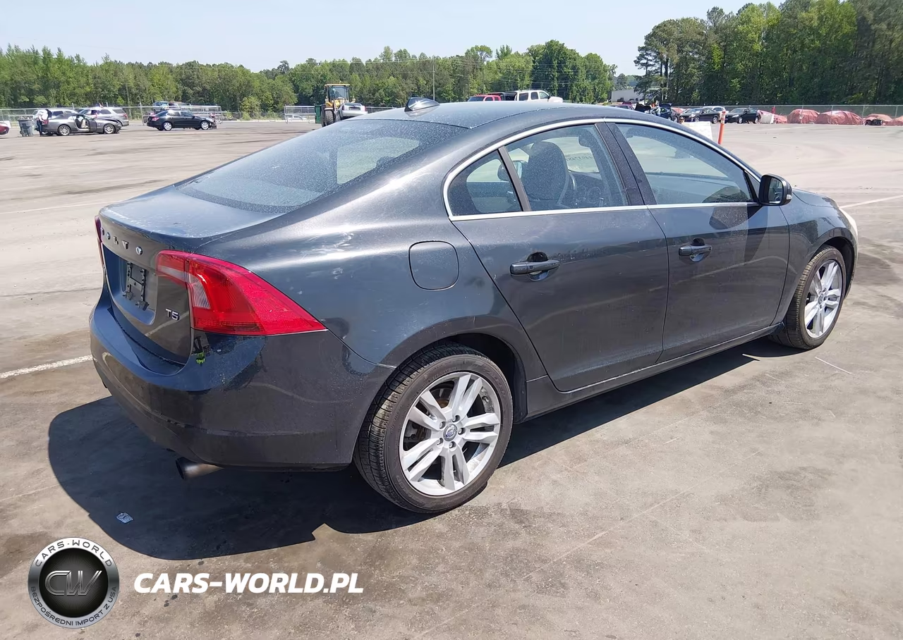 2013 Volvo S60 T5 VIN:YV1612FSXD1207274 - 4
