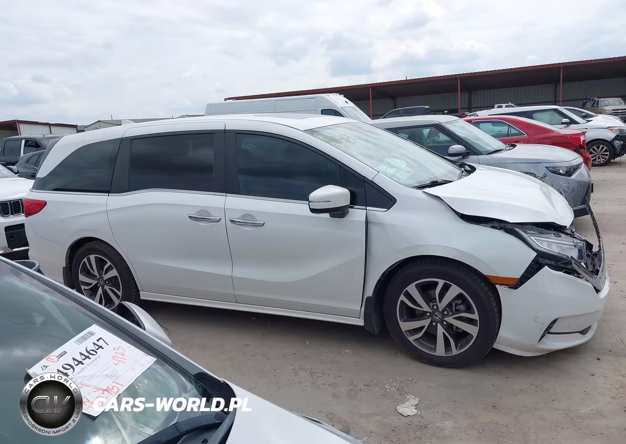 2022 Honda Odyssey Touring VIN:5FNRL6H85NB058867 - 13