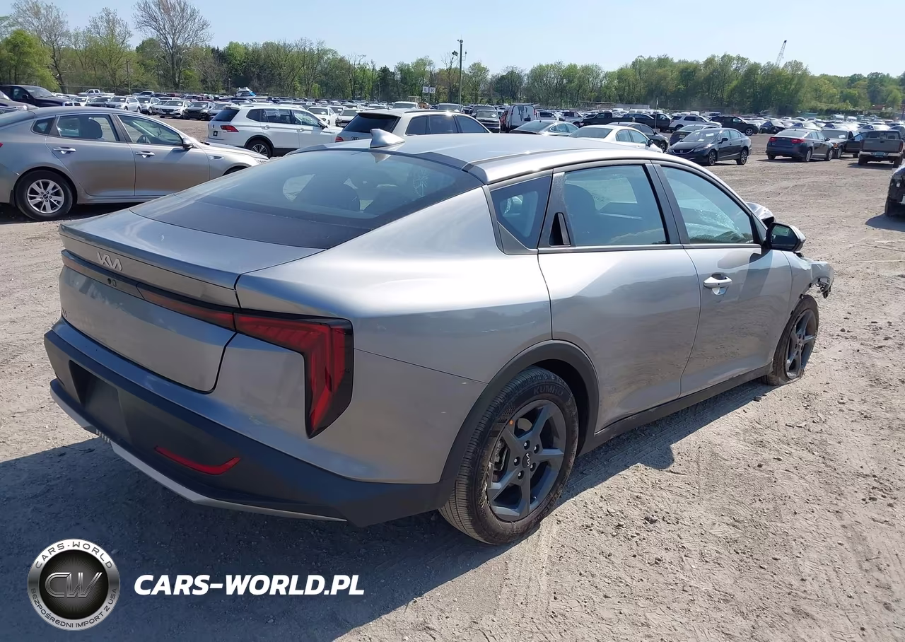 2026 Kia K4 Lxs VIN:3KPFT4DE2TE267392 - 4