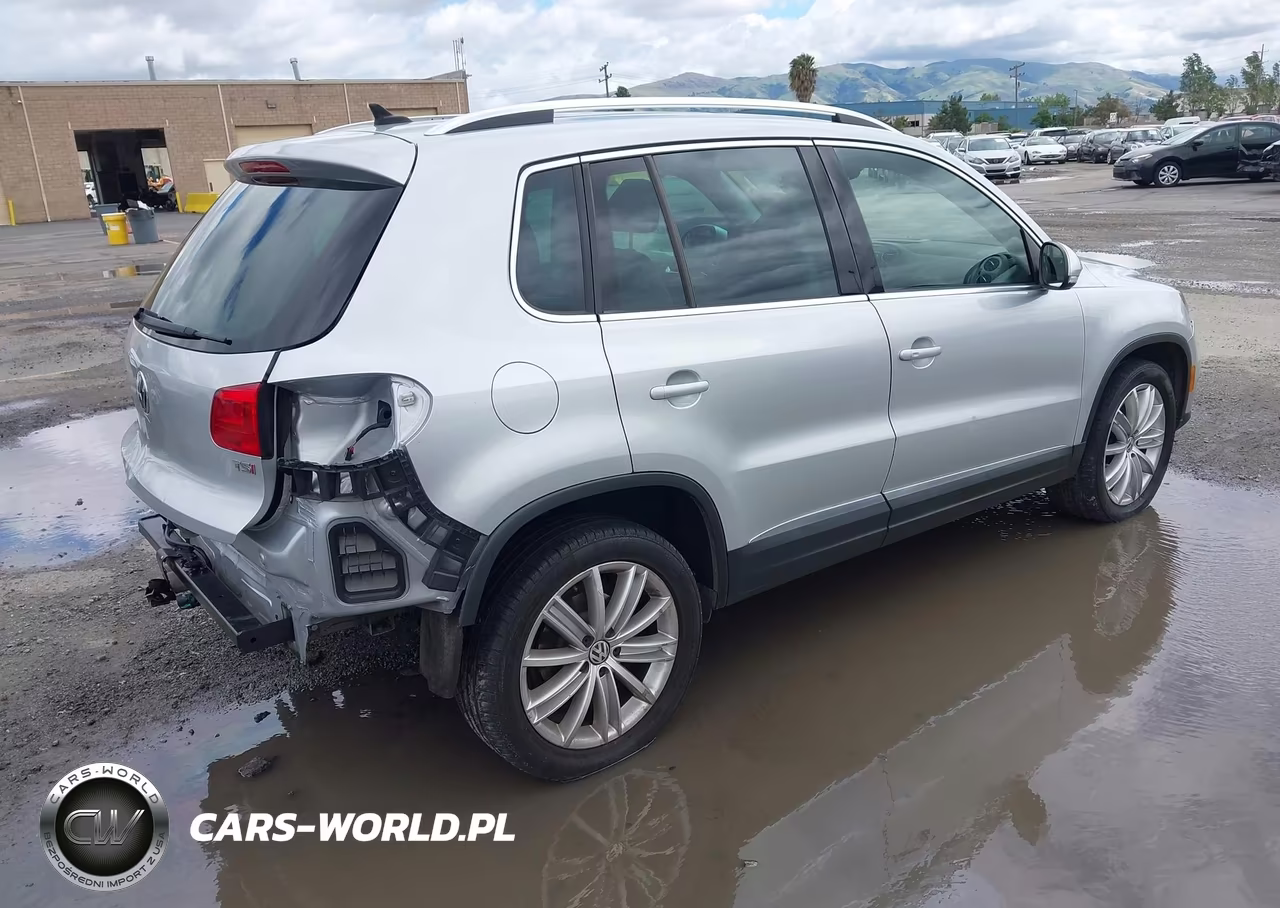 2016 Volkswagen Tiguan Se VIN:WVGAV7AX3GW551195 - 4