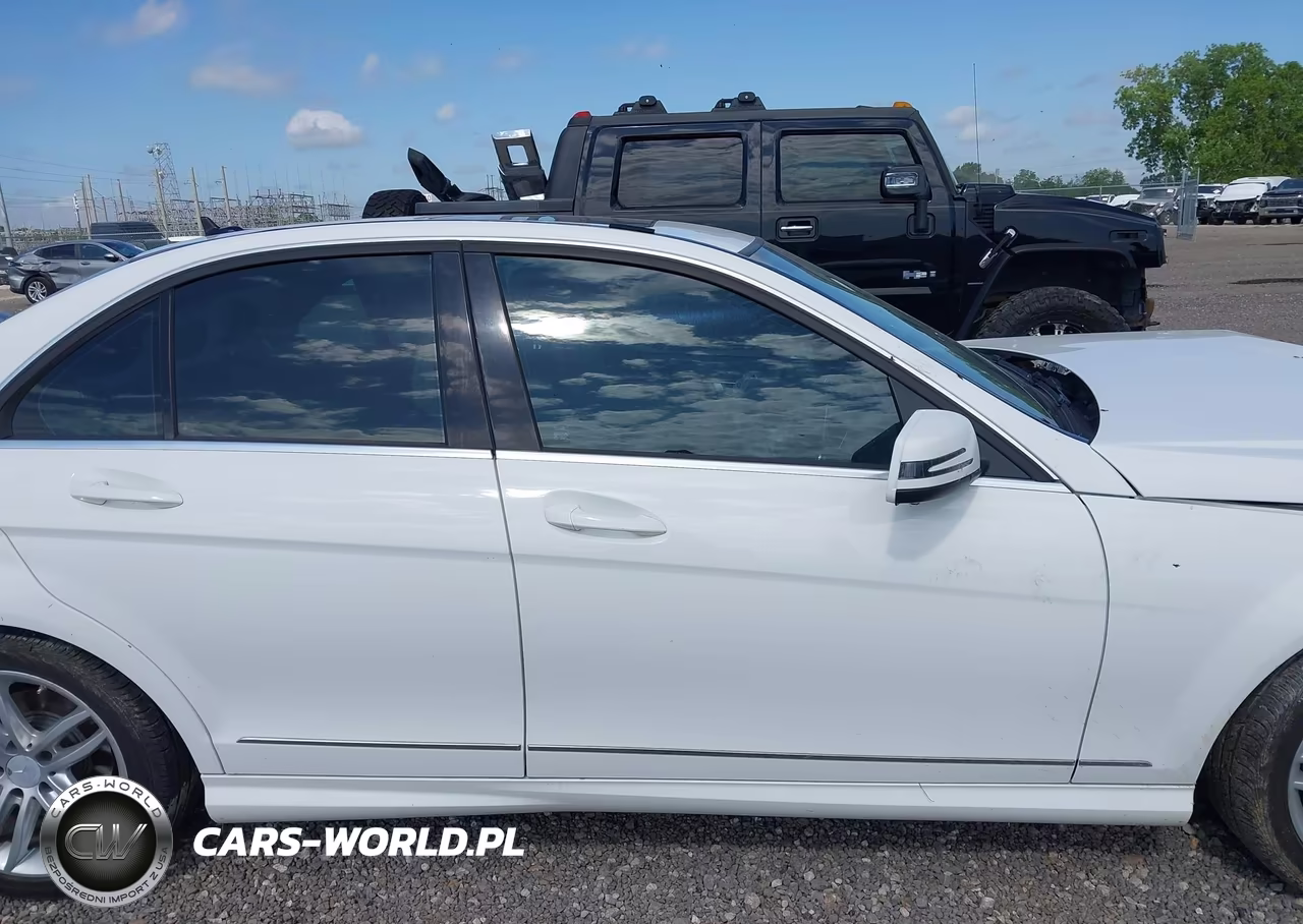 2014 Mercedes-Benz C 300 Sport 4Matic VIN:WDDGF8AB5ER317812 - 13