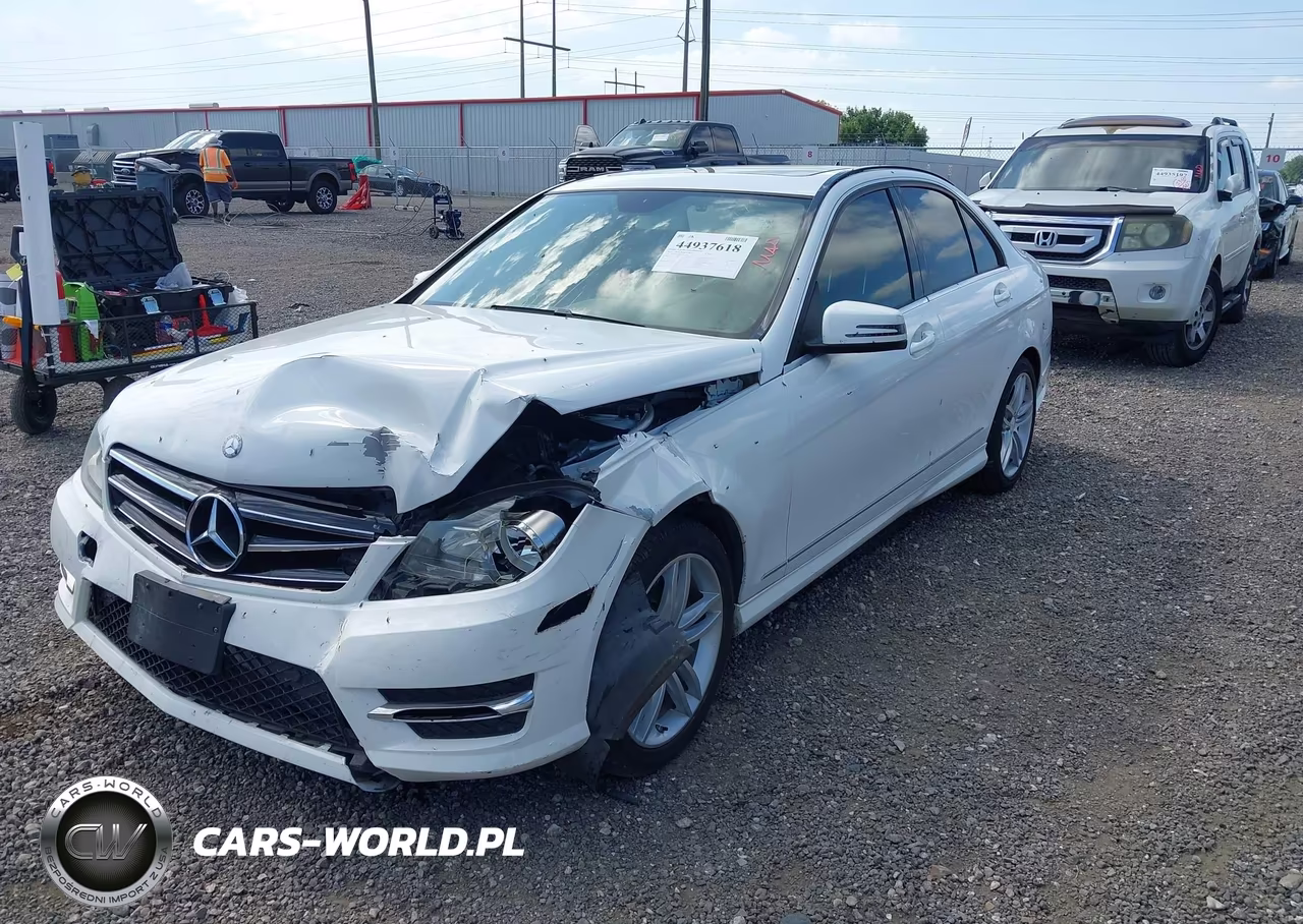 2014 Mercedes-Benz C 300 Sport 4Matic VIN:WDDGF8AB5ER317812 - 2