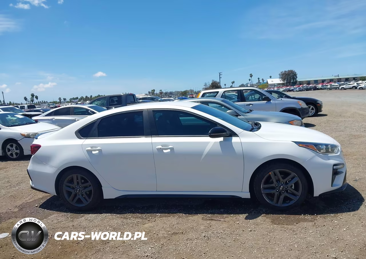 2021 Kia Forte Gt-Line VIN:3KPF34ADXME409095 - 13