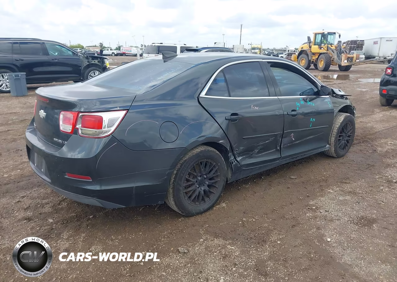 2015 Chevrolet Malibu Ls VIN:1G11B5SL6FF298684 - 4
