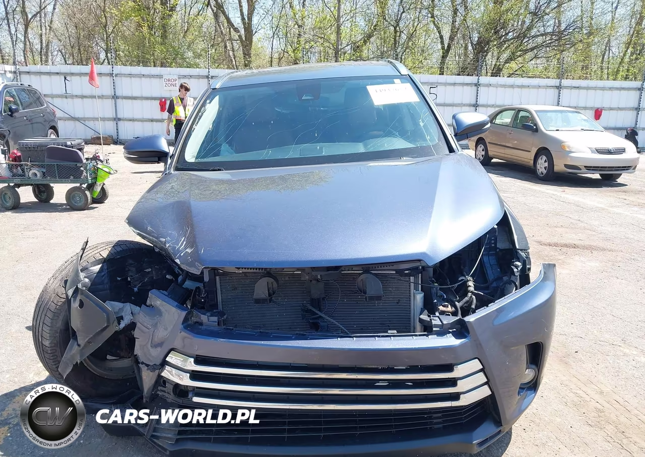 2018 Toyota Highlander Limited VIN:5TDDZRFH0JS887767 - 12