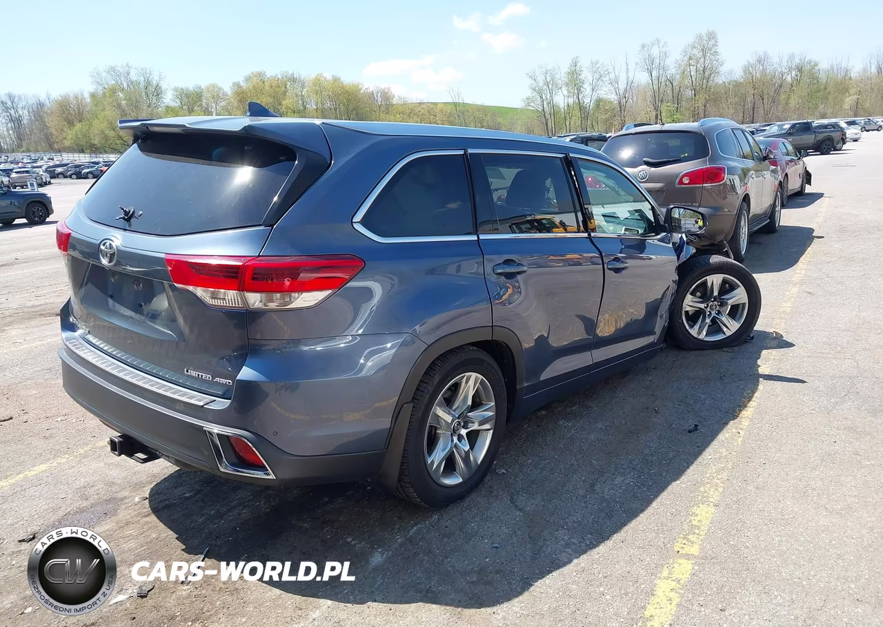 2018 Toyota Highlander Limited VIN:5TDDZRFH0JS887767 - 4