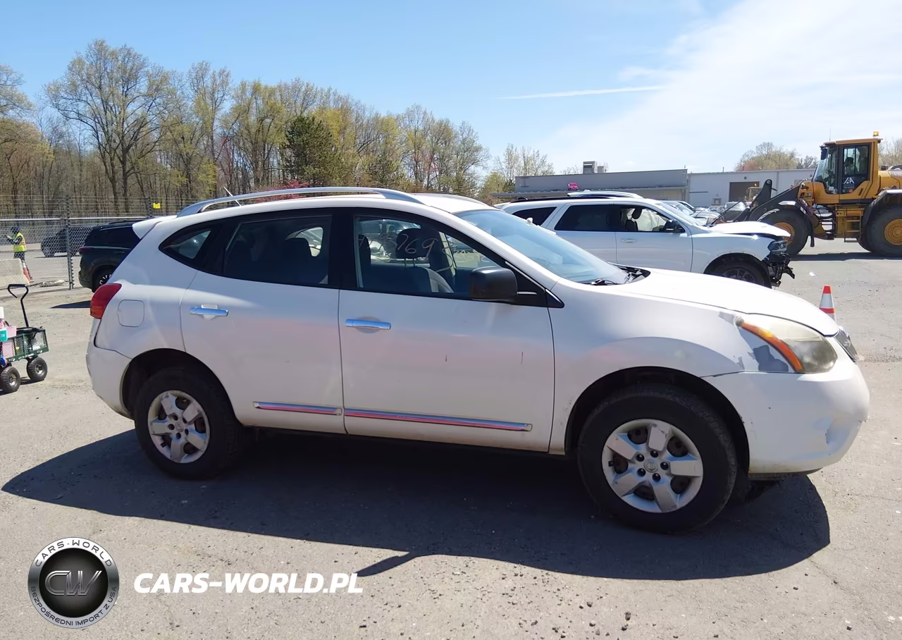 2014 Nissan Rogue Select S VIN:JN8AS5MV5EW717018 - 13